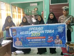 AIPTU BERNANTI Sinaga  Kapos Lalu Lintas Pulau Raja Polres Asahan Adakan Sosialisasi Di Kantor Desa Pulau Rakyat Tua