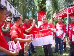 Kapolres Asahan Bersama Forkopimda Kibarkan Bendera Merah Putih di Air Terjun Si Monang-monang