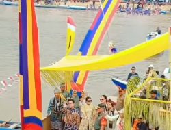 WAPRES ; Membuka Festival Pacu Jalur 2025 di Tepian Narosa,Sungai Batang Kuansing